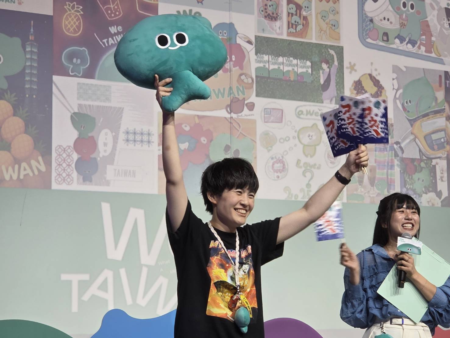 We TAIWAN設計出的a-We吉祥物,受到日本觀眾歡迎,儼然成為台灣另類代言人。(江昭倫 攝)