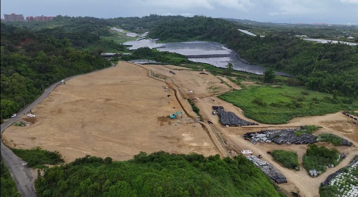 高雄大樹區和山光電遭揭開發範圍超出法定計畫範圍，且存在水土保持缺失。(圖取自柯志恩臉書)