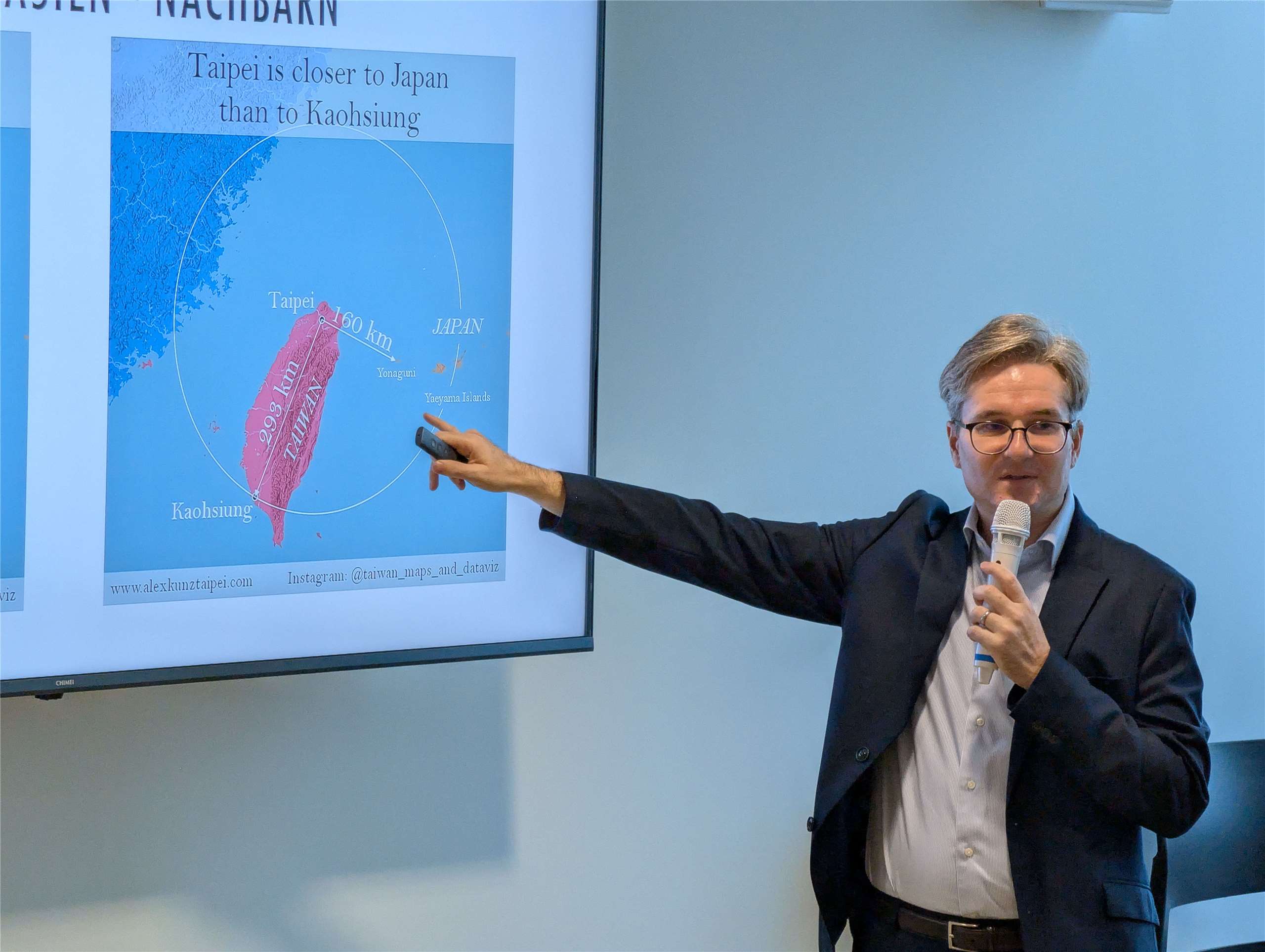 Alex Kunz erzählt über "Taiwan auf einen Blick" (Foto: Saxon Science Liaison Office Taiwan)