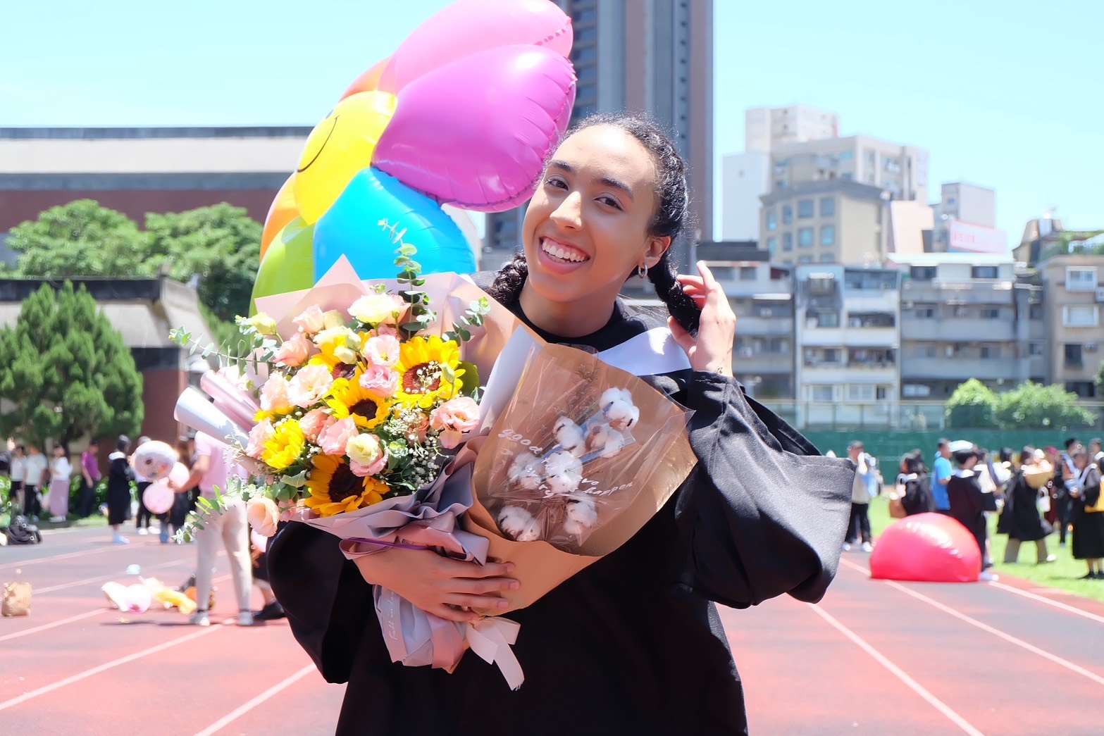 Muriel Kuhn bei der Abschlussfeier ihres Bachelorstudiums (Bild: Muriel Kuhn)