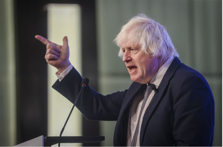 Der ehemalige britische Premierminister Boris Johnson hält am Dienstag, dem 5. August 2025, seine Grundsatzrede. (Foto: CNA)