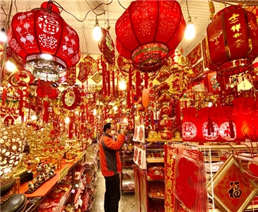 Rot gilt in Taiwan als glückverheißende Farbe. (CNA)