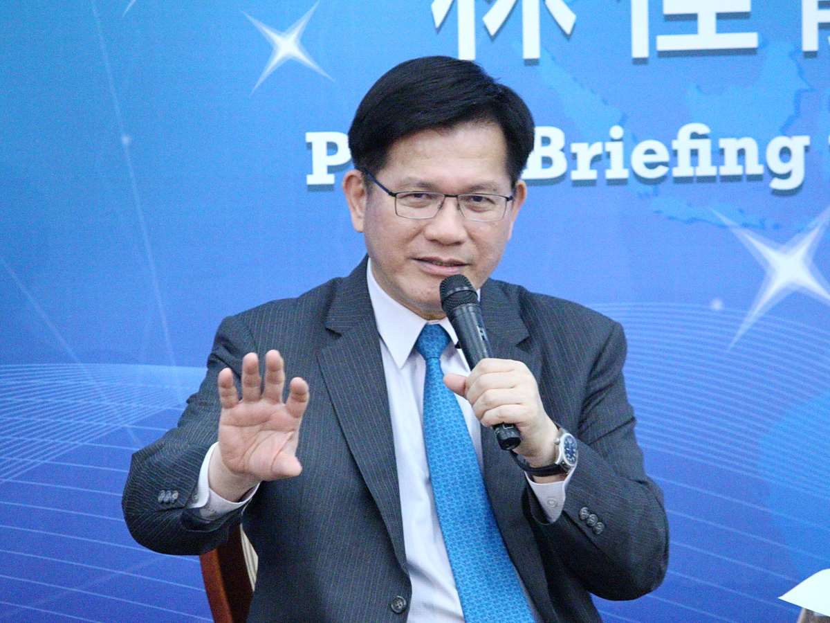 In einem Exklusivinterview mit ausländischen Medien erklärte Außenminister Lin Chia-lung, das taiwanische Volk solle von der Ukraine lernen und die Entschlossenheit und Fähigkeit entwickeln, sein Heimatland zu verteidigen. (Foto: Archiv/Reporter Wang Zhaokun)