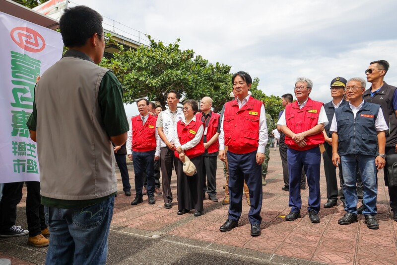 Präsident Lai Ching-te (賴清德) bei der Katastrophenschutzübung in Yilan am 19. (Foto: CNA)