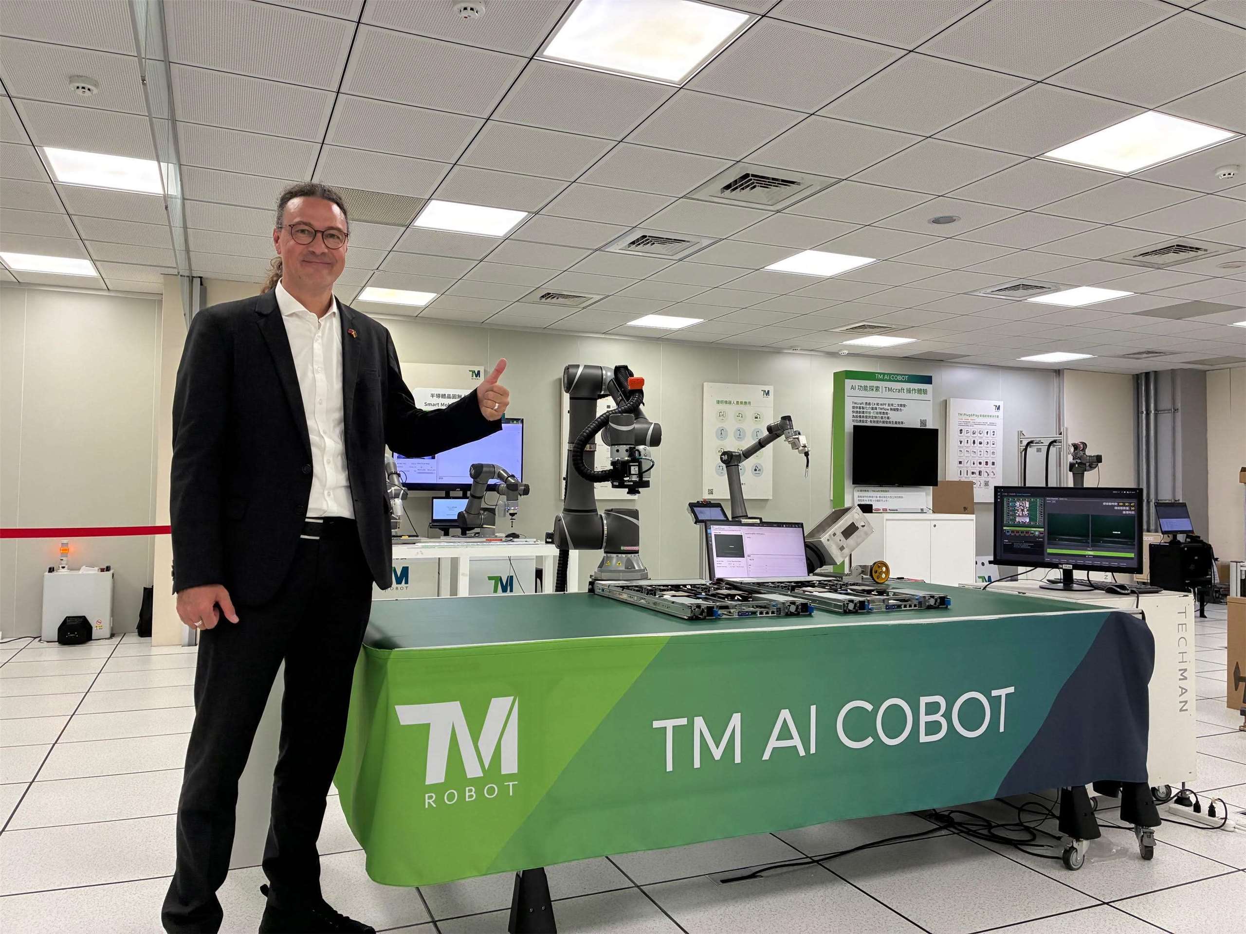Steffen Rietzschel zu Besuch bei Techman Robots in Taoyuan (Foto: Steffen Rietzschel)