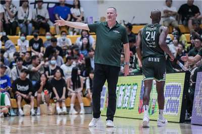 Henrik Rödl während  eines Freundschaftsspiels (Foto: Taoyuan Taiwan Beer Leopards)