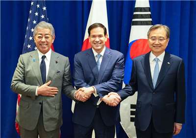  US-Außenministers Marco Rubio, Japans Außenministers Takeshi Iwaya und Südkoreas Außenminister Cho Hyun in New York 