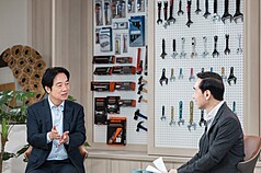 Präsident Lai Ching-te (links) am 27. Januar im Exklusivinterview für FTV News (Foto: Präsidialamt) 