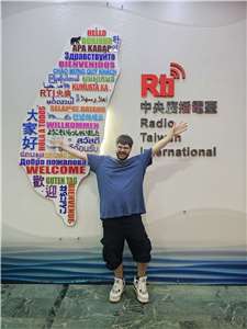 Oulong bei RTI zu Gast