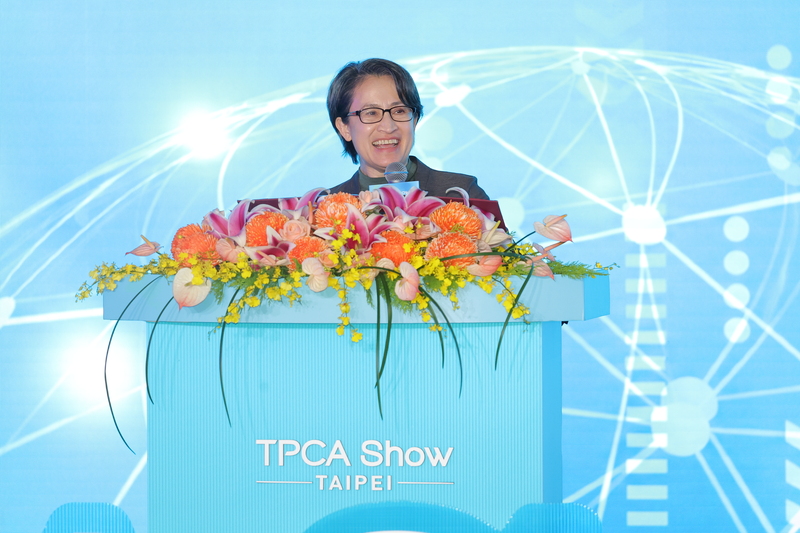 Taiwans Vizepräsidentin Hsiao Bi-khim (蕭美琴) hat die Halbleiter- und die Leiterplattenindustrie zu engerer Zusammenarbeit aufgerufen. So könne Taiwan seinen Vorsprung in der Hightech-Fertigung weiter ausbauen, sagte Hsiao am Dienstag bei der Eröffnung der internationalen Leiterplattenmesse in Taipei. (Foto: CNA)