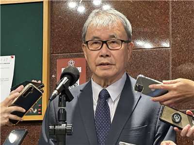 Vor dem Bildungsausschuss des taiwanischen Parlamentes erklärte der Bildungsminister Cheng Ying-yao (鄭英耀) heute, das Bildungsministerium habe 2025 Aufklärungskampagnen in über 50.000 Schulklassen durchgeführt.  (Foto: 楊雨青)