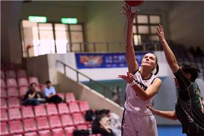 Sara Savic beim Basketball (Foto: Sara Savic)