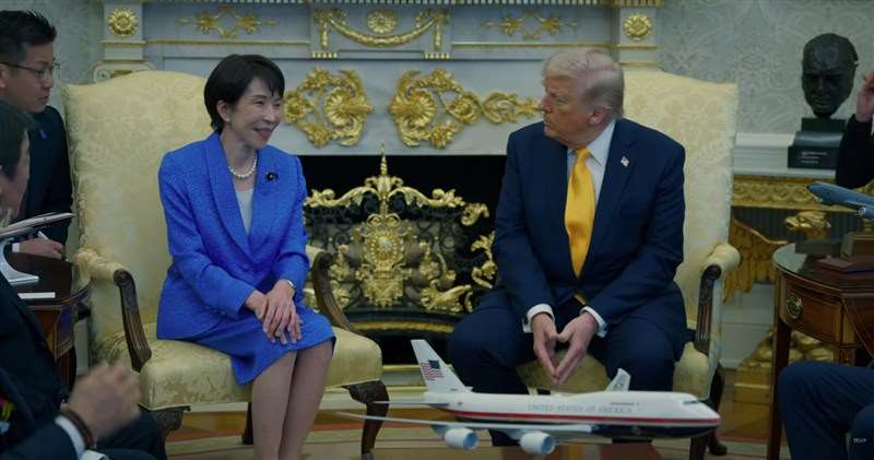 US-Präsidenten Donald Trump und die japanische Premierministerin Sanae Takaichi bekräftigten beide ihr gemeinsames Engagement für Frieden und Stabilität in der Taiwanstraße sowie ihre Ablehnung jeglicher Versuche, den Status quo einseitig zu verändern. (Foto: CNA)