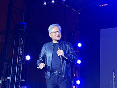 Der Chef des US-Chipkonzerns Nvidia, Jensen Huang, hat die unverzichtbare Rolle Taiwans für die amerikanische Technologieindustrie hervorgehoben. (Foto: CNA)