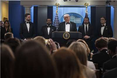 Pressekonferenz des US-Präsidenten Donald Trump nach dem bewaffneten Zwischenfall beim Dinner der White House Correspondents' Association in Washington (Foto: AFP)