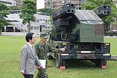 Präsident Lai Ching-Te besucht das Guandu-Kommandos der Armee im Norden Taiwans. (Foto: CNA)