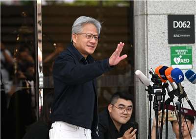 Huang betonte vor Journalisten erneut, dass eine zuverlässige Energieversorgung für Taiwan unerlässlich sei.