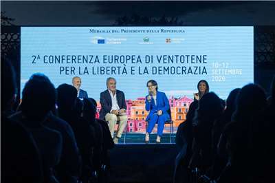 Die taiwanische Vizepräsidentin Hsiao Bi-khim (蕭美琴) nahm in Italien an der zweiten Ventotene-Konferenz für Freiheit und Demokratie teil. (Foto: Vizepräsidentin Hsiao auf facebook)