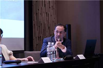 Jürgen Kremb beim Forum "The War Of Spies" (Foto: Friedrich Naumann Stiftung)