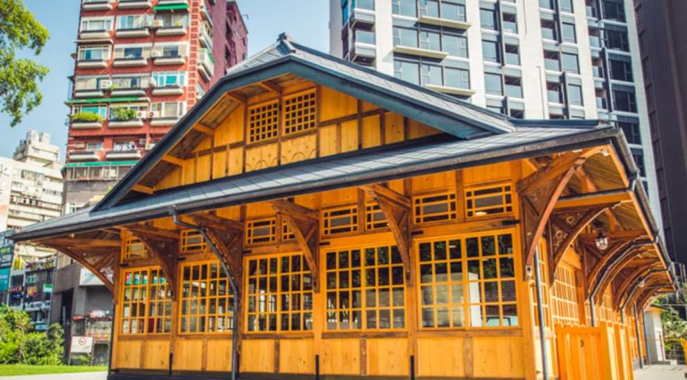 Die alte Eisenbahnstation in Xinbeitou lädt zum Schwelgen in der Vergangenheit ein