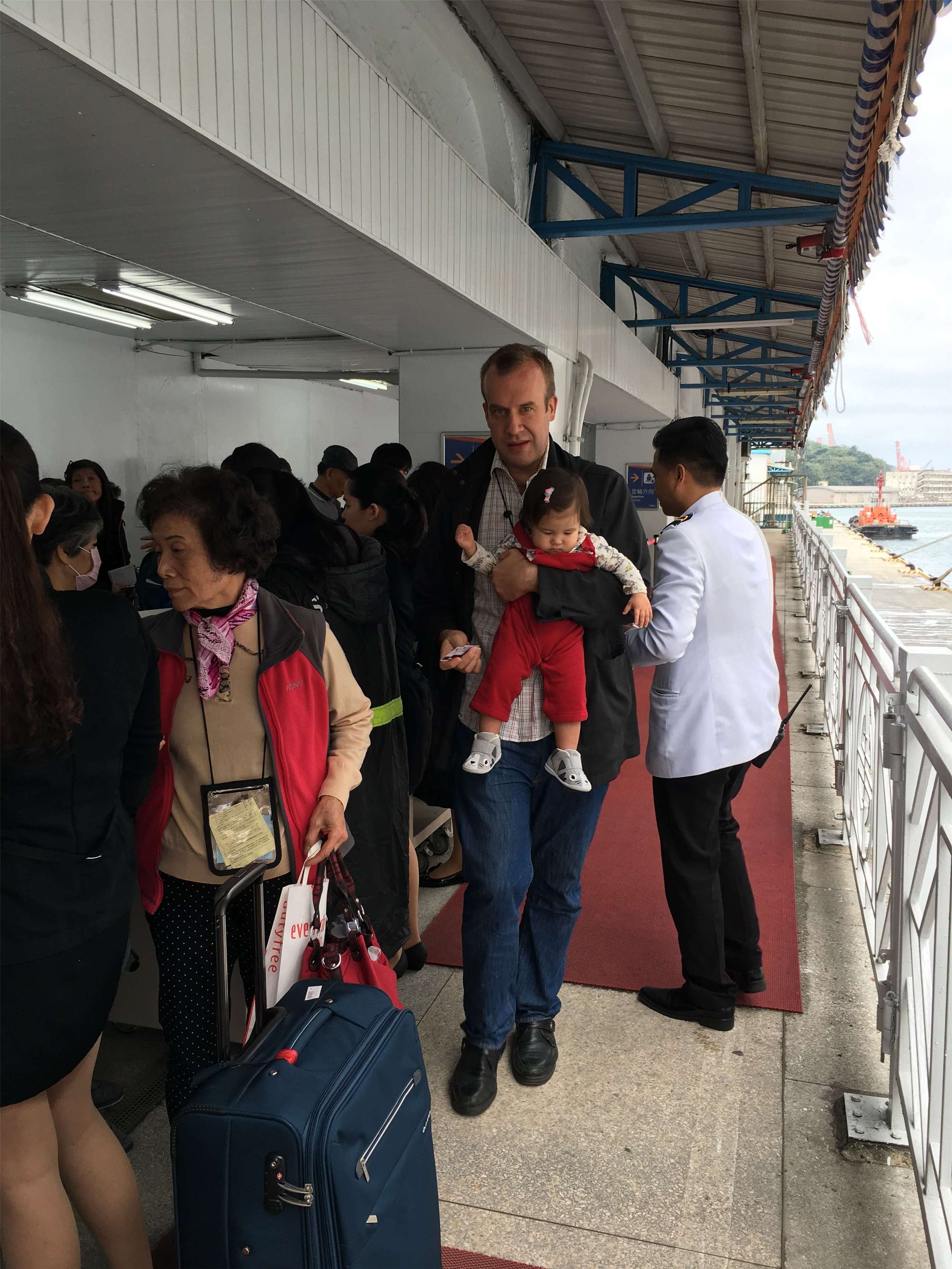 Mit dem Kreuzfahrtschiff nach Okinawa
