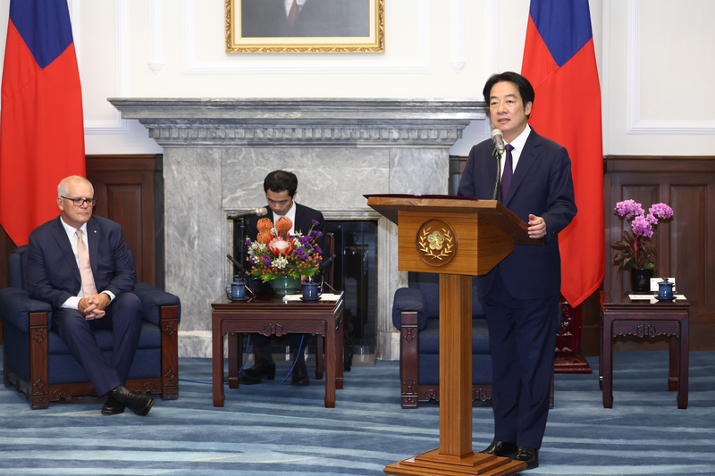 President Lai Ching-te received former Australian Prime Minister Scott Morrison, American Conservative Union Chairman Matt Schlapp, and American Defense International Chairman Van D. Hipp at the Presidential Office. (Photo: CNA)
