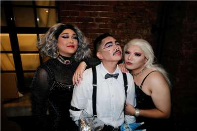 LT and fellow performers! (Photo: Alejandro Wang)