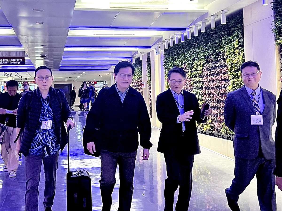 Foreign Minister Lin Chia-lung (second from left) departed for Palau, a Pacific ally, on the 18th. (Photo: Taken from Lin Chia-lung's FB)