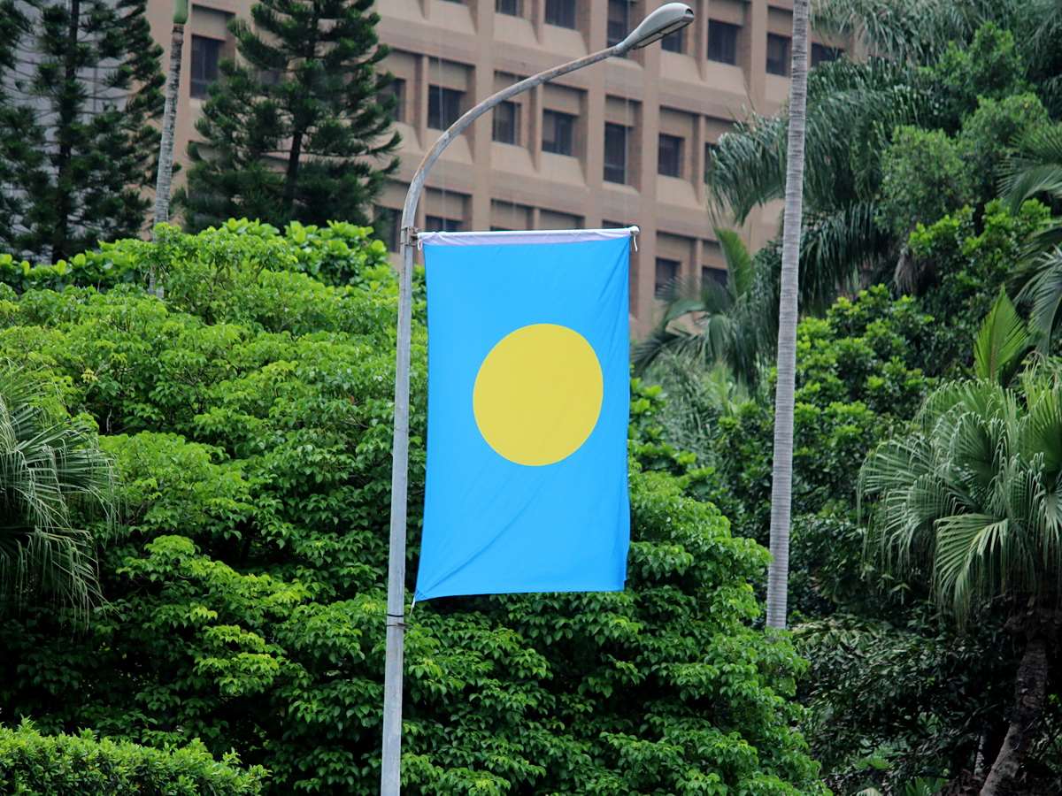 The Pacific Islands Forum (PIF) will be hosted by Palau, a friendly nation, next year. The photo shows the flag of Palau. (Photo: Rti)