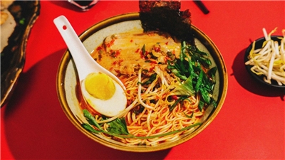 The main plotline in Tampopo revolves around reviving a dusty failing ramen shop, into a place where the titular Tampopo can offer the perfect bowl of ramen... so if you're not hungry before, you definitely will be after. (Photo via Canva)