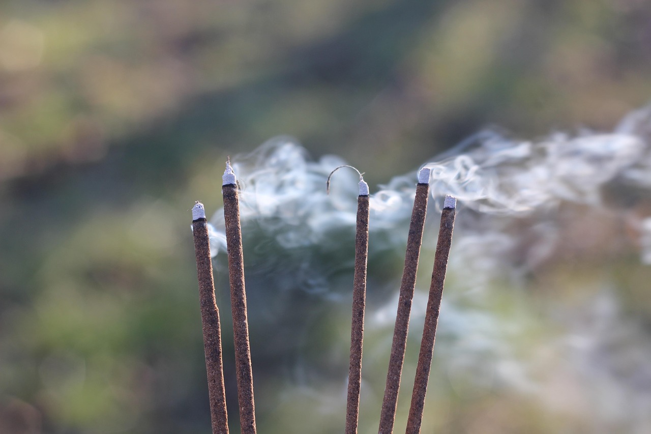 Talking about Ghost Month in Tâi-gí