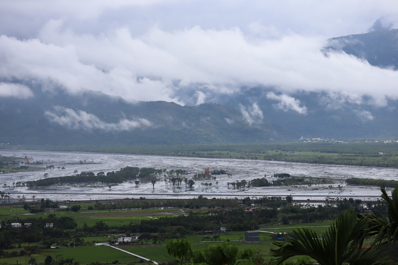 Matai'an River has overflowed, causing severe damage and several casualties. (Photo: CNA)