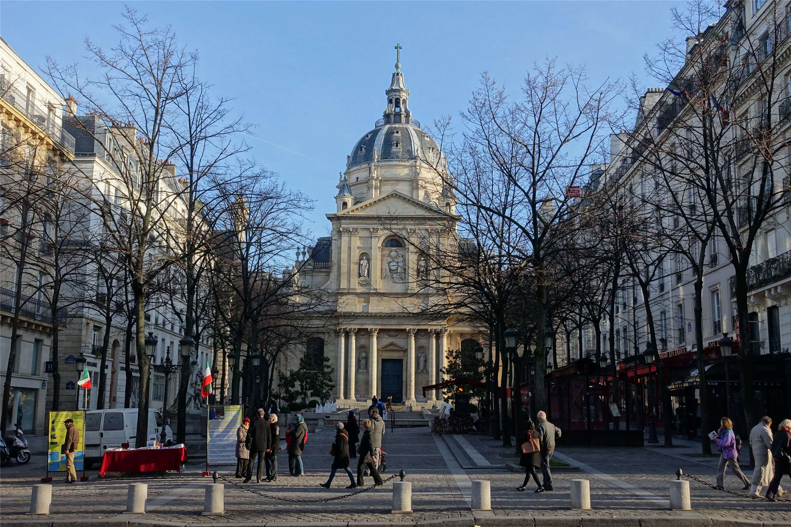 Sorbonne University in Paris, France. (Photo: Guilhem Vellut / CC-BY)