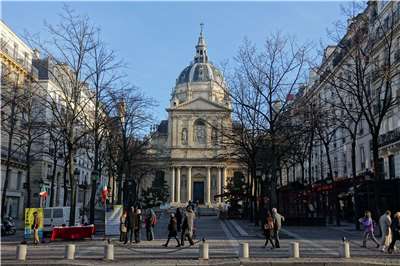 Sorbonne University in Paris, France. (Photo: Guilhem Vellut / CC-BY)
