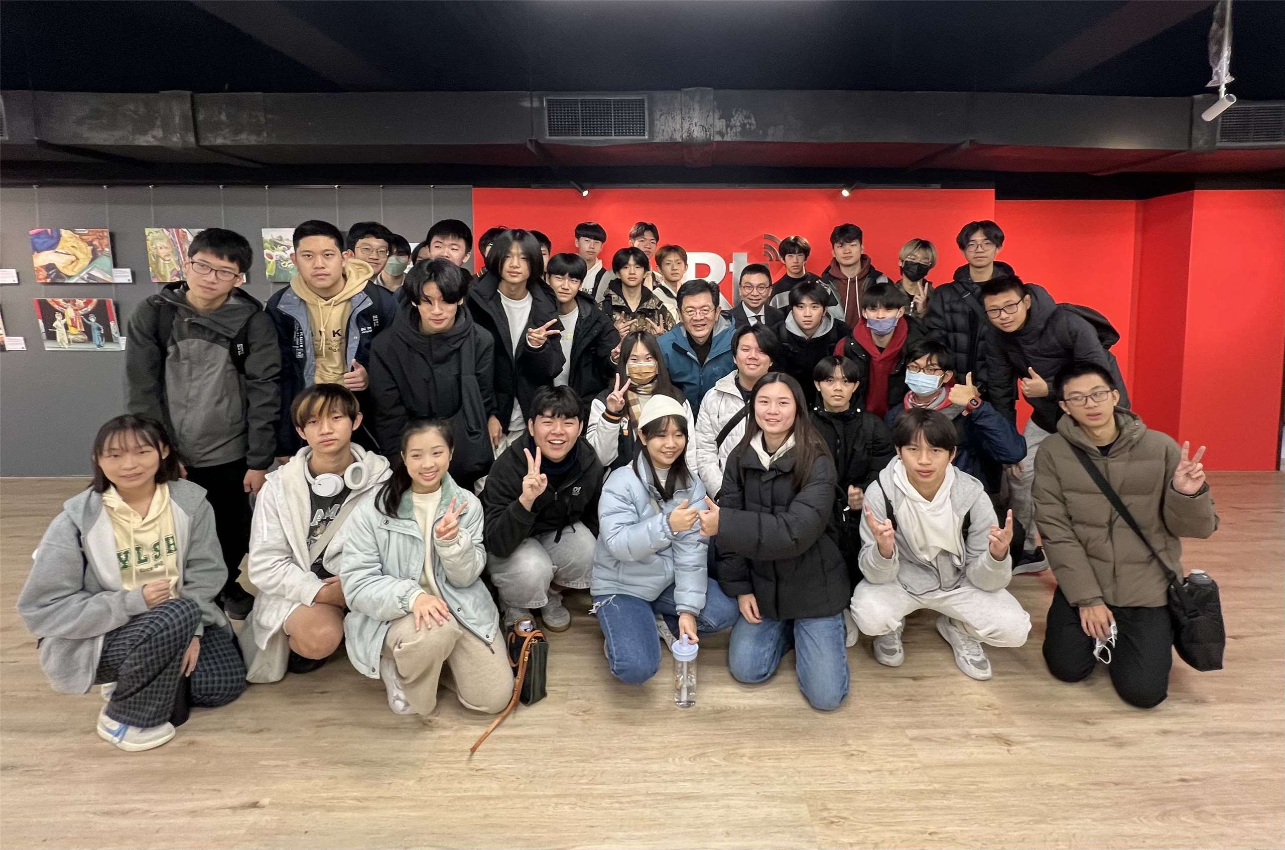 Students from National Yilan Senior High School completed a radio exchange with Vardø Upper Secondary School in Norway this Thursday.