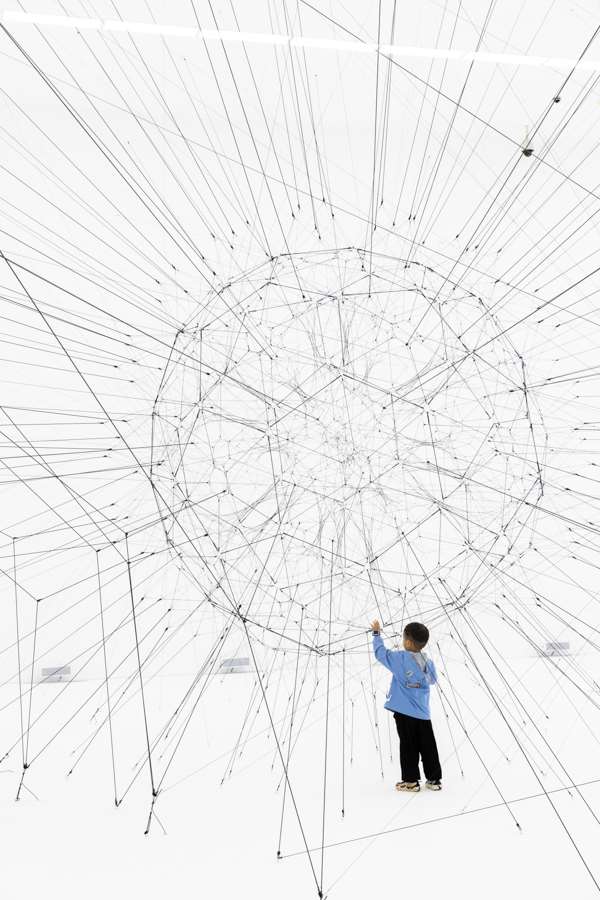 Tomás Saraceno's Algo-r(h)i(y)thms installation in Beijing in 2024. (Photo provided by Saraceno)