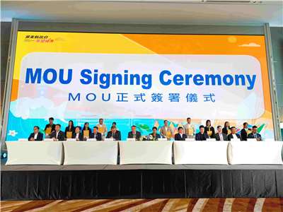 The Pingtung County government invited 100 outbound travel industry professionals from Thailand to jointly promote Pingtung, and signed an MOU for tourism cooperation to strengthen international connections. (Photo: Pingtung County Government)