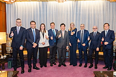 Cattaneo thanked the Taiwanese government for the invitation, saying that the delegation hopes to gain a deeper understanding of Taiwan's diverse society through this trip. (Photo: CNA)