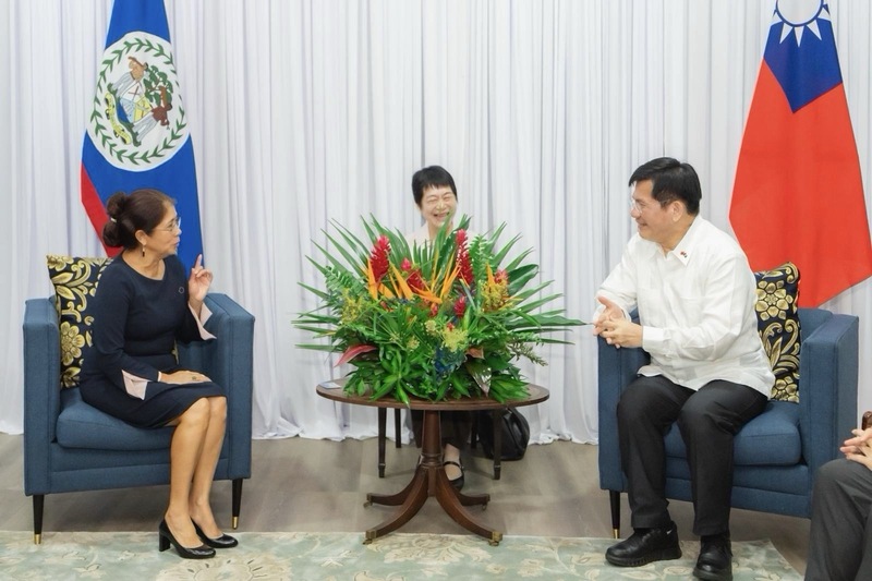 Foreign Minister Lin Chia-lung meeting with Belize Governor-General Froyla Tzalam. (Photo: CNA)