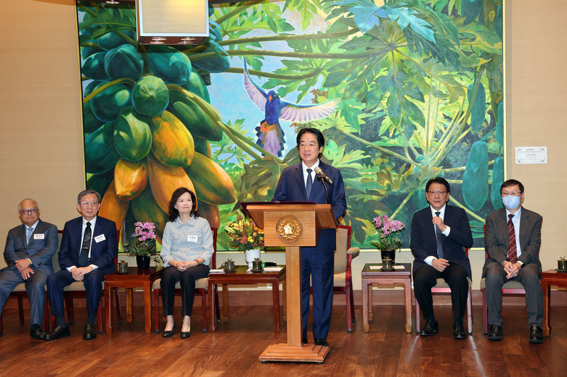 President Lai Ching-te during a meeting with the recipients of the 2026 Taiwan BIO Awards on October 1. (Photo: CNA)