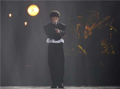Crowd Lu performing on stage in 2025. (Photo: CNA)