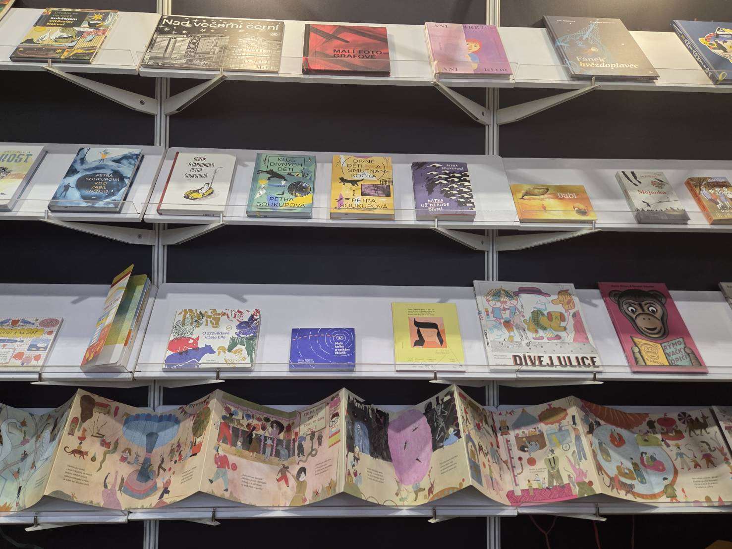 Taipei International Book Exhibition open through Sunday-News-Radio ...