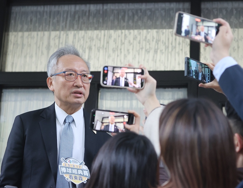 Deputy Foreign Minister François Wu speaks to the Legislature on March 3, 2026. (Photo: CNA)