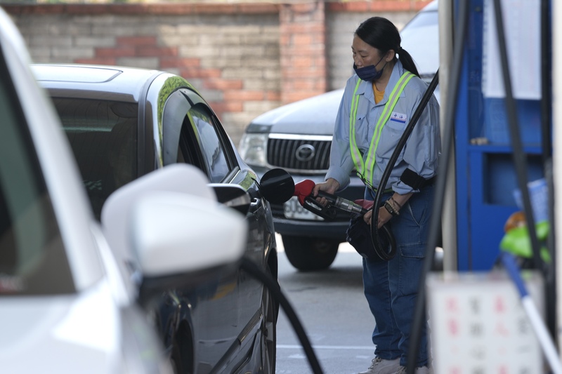 Amid ongoing conflict in the Middle East, the Taiwan Institute of Economic Research (TIER) warns that if oil prices surge to US$140 per barrel, it could trigger a global recession. (Photo: CNA)