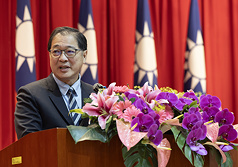 Justice Minister Cheng Ming-chien attended the joint handover and swearing-in ceremony for outgoing and incoming senior officials of the Justice Ministry and the chief prosecutors of their respective prosecutorial agencies this Wednesday. (Photo: CNA)