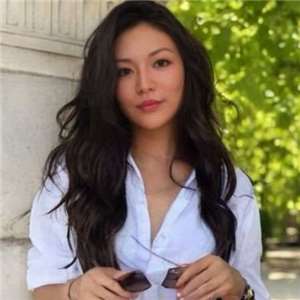 How to Break a Girl author Amanda Sung! (Photo: Amanda Sung)