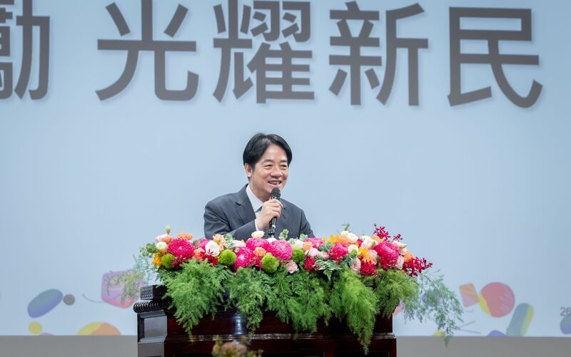 In his speech, the President detailed government policies such as tuition subsidies for high school, vocational school, and private universities, ensuring that children who have access to fewer resources can improve their lives through education. (Photo: CNA)