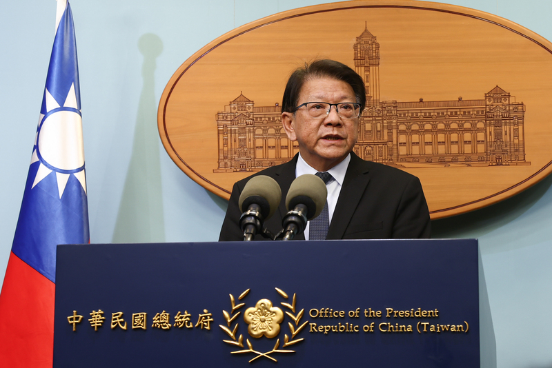 Presidential Secretary-General Pan Men-An explained in an emergency press conference that President Lai's trip to Eswatini had to be postponed last-minute, after three countries along his planned travel route revoked his flight permits without prior notice. (Photo: CNA)

