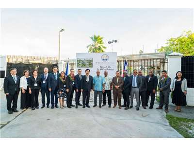 Foreign Minister Lin Chia-lung inspected the construction site of the new parliament building in the Marshall Islands, stating that Taiwan is cooperating with the United States to fund the construction of the new parliament building. (Photo via Lin Chia-lung's Facebook)