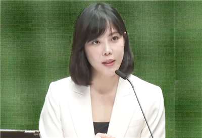 Cabinet spokeswoman Michelle Lee reported Thursday, April 16, that Taiwan immediately lodged a strong complaint with the Brazilian representative in Taiwan following remarks by the representative that "Taiwan is a part of China." (Photo screenshot from Cabinet YouTube)